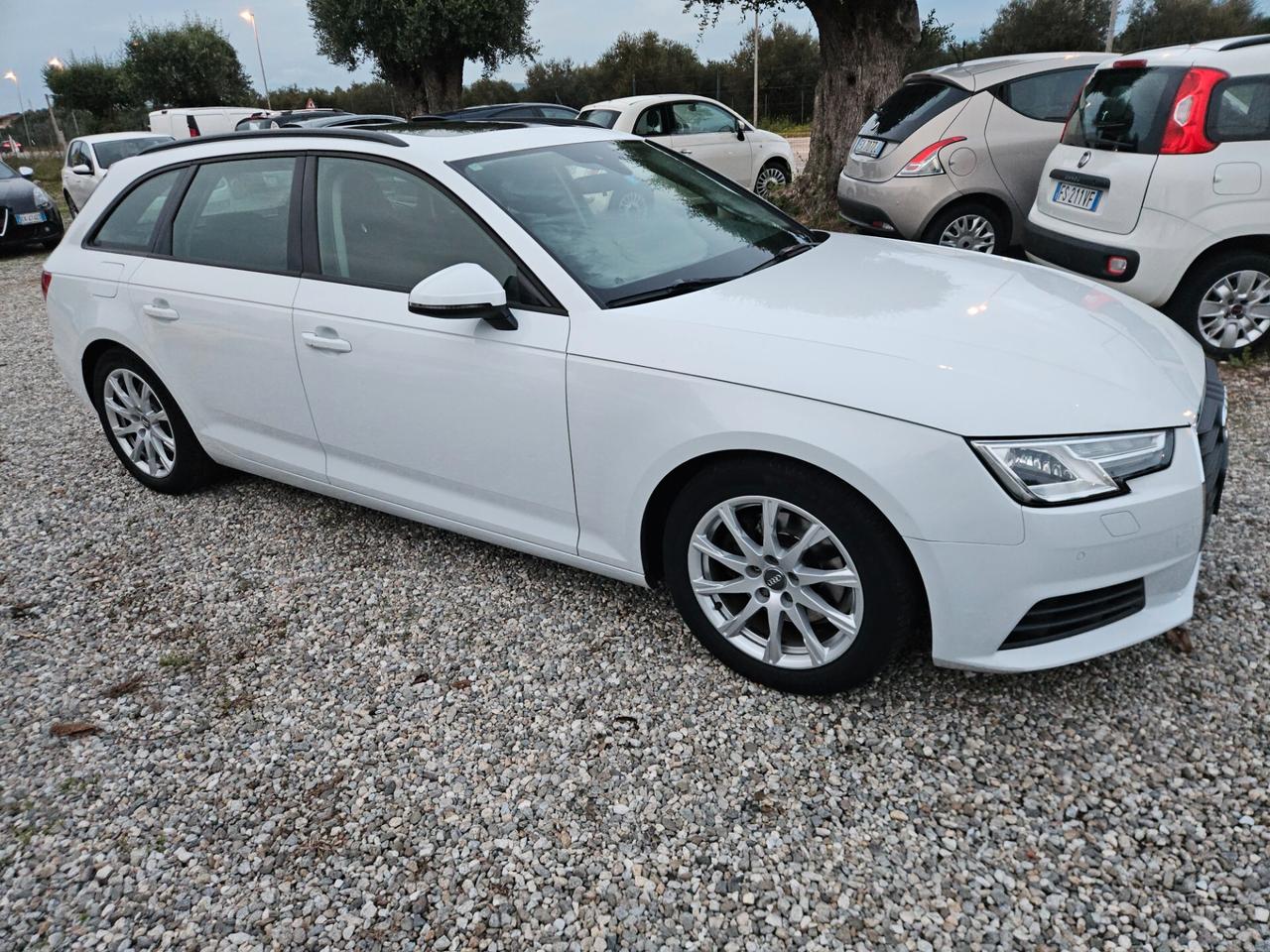 Audi A4 2.0 TDI 150 CV S tronic Sport Avant