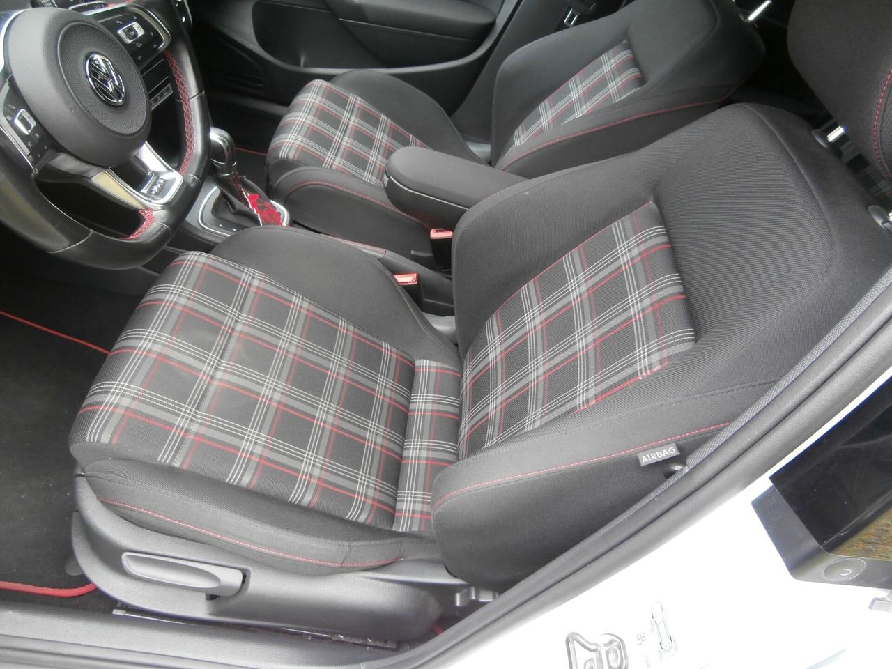 Volkswagen Polo GTI 1.8 5p. DSG 300CV