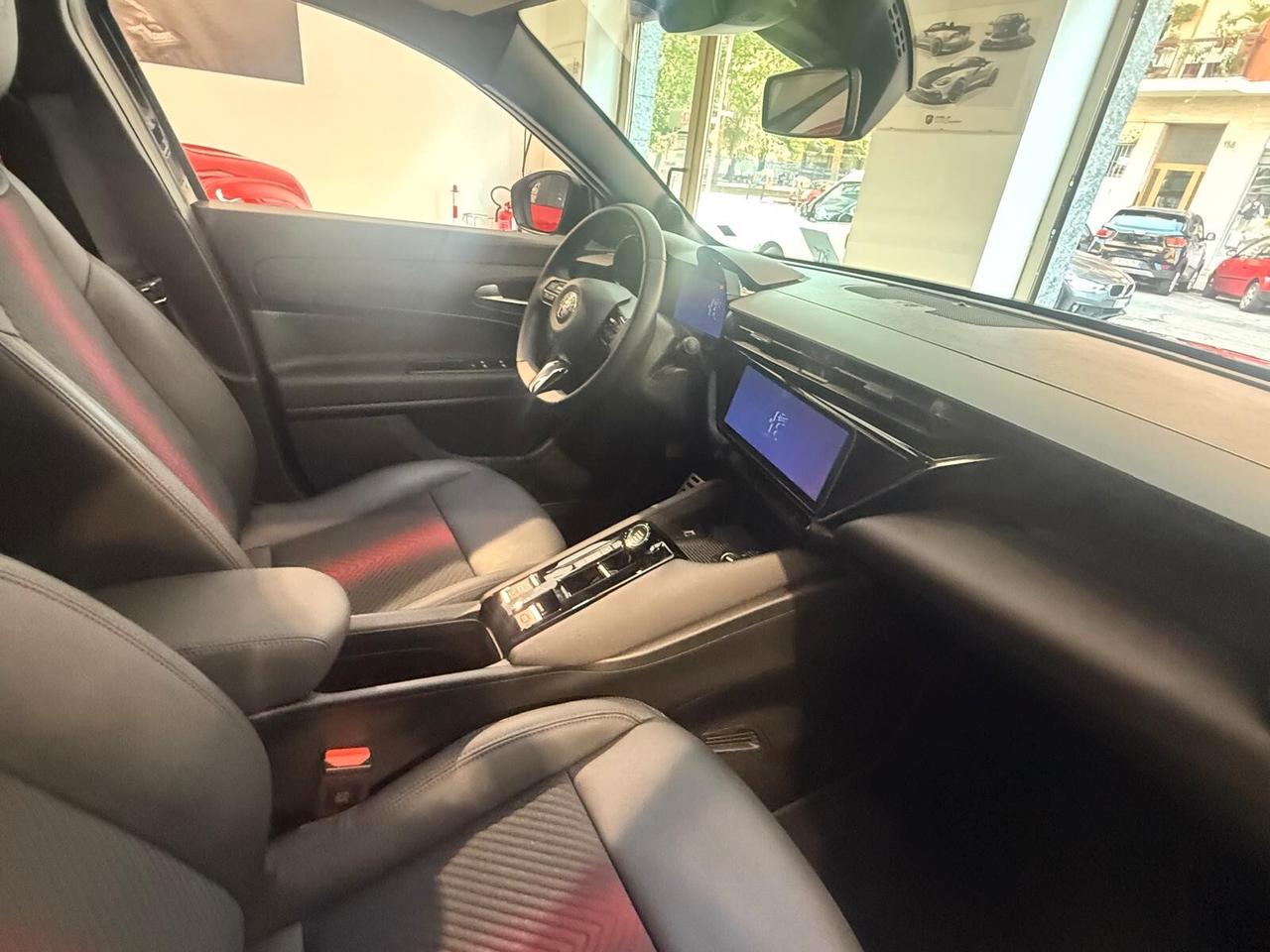 Alfa Romeo Junior 1.2 136 CV Hybrid eDCT6 Speciale