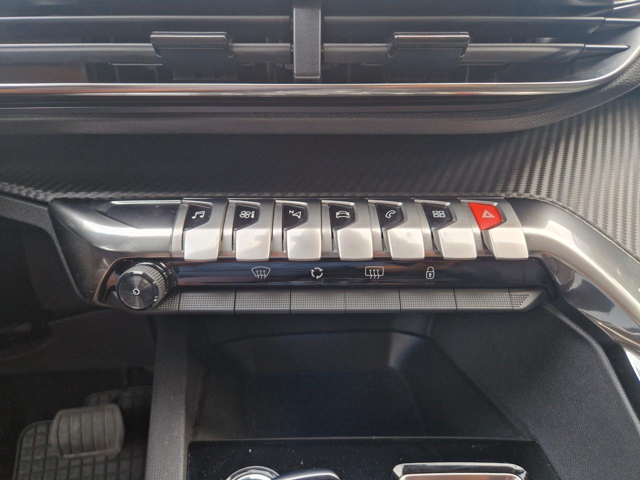 Peugeot 3008 1.5 130CV "67.200 km" AUTOMATICA, Carplay, Telecamera 360