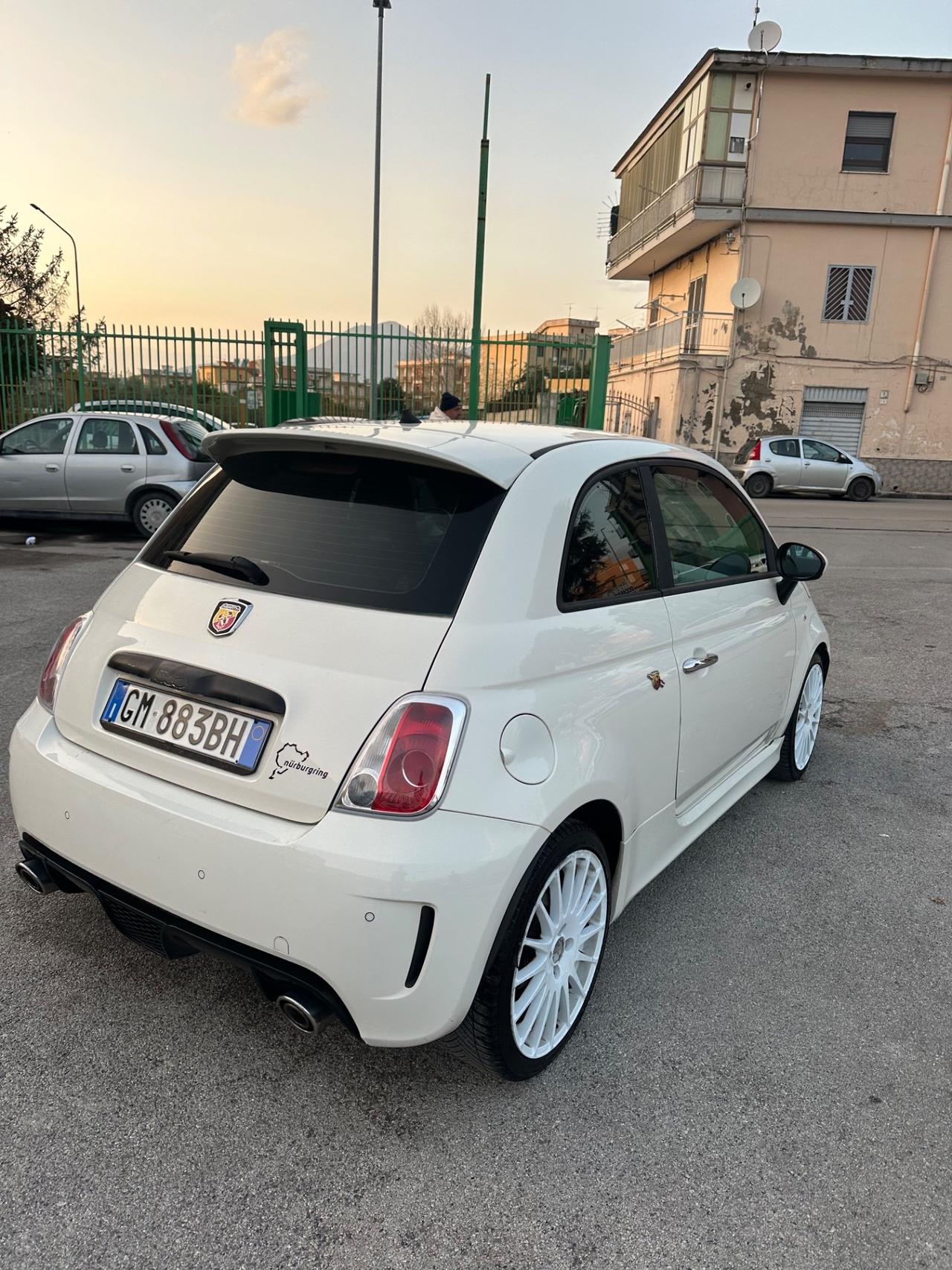 Abarth 500 C 1.4 Turbo T-Jet Custom