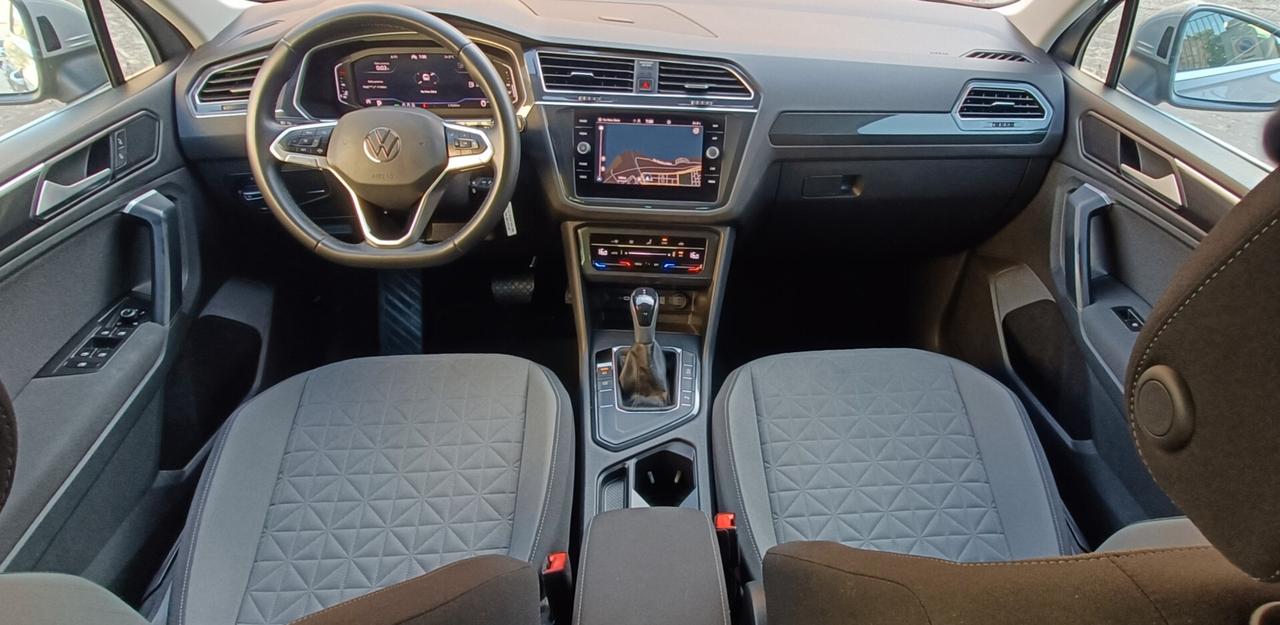 Volkswagen Tiguan 2.0 TDI 150 CV SCR DSG R-Line
