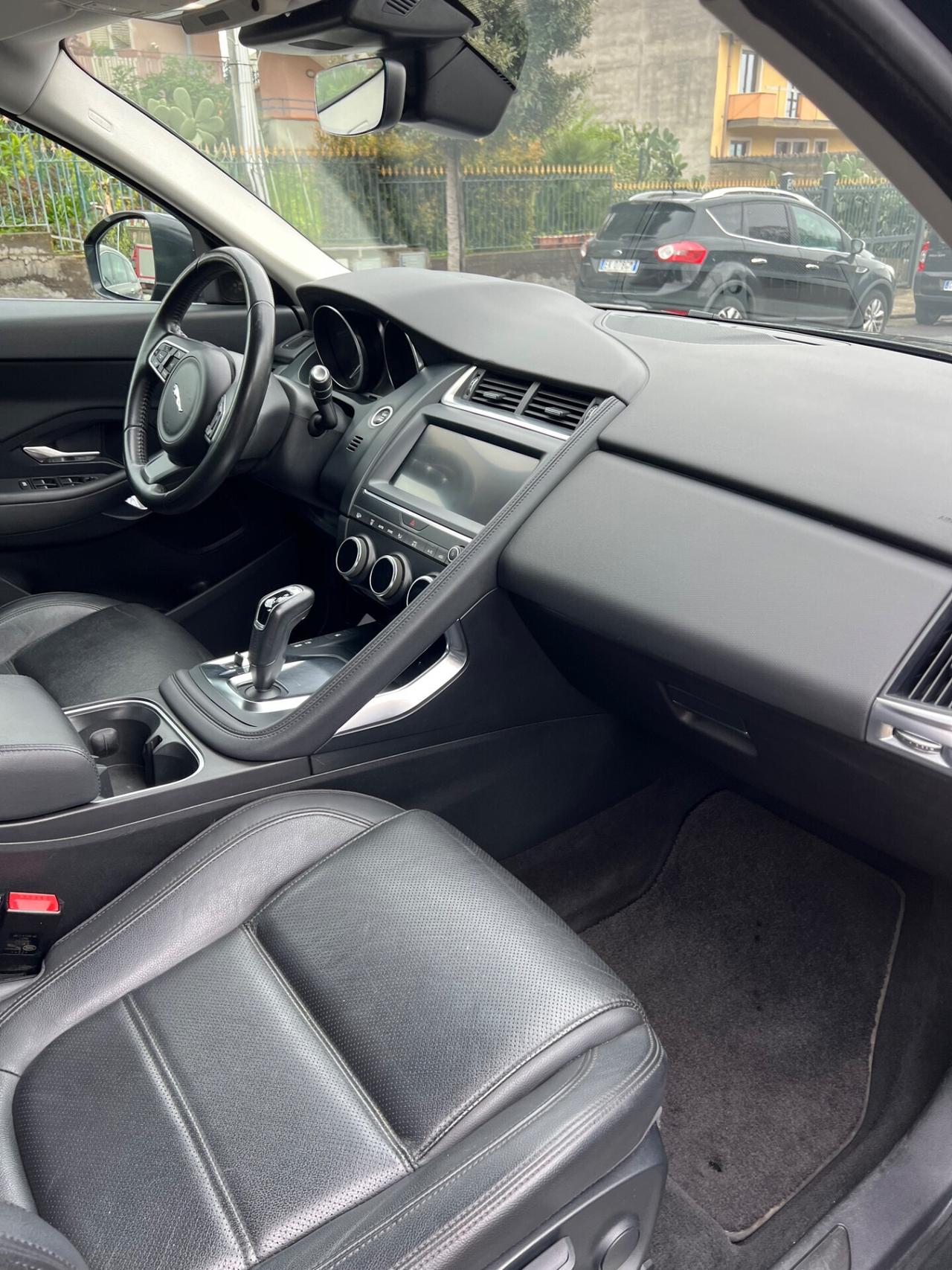 Jaguar E-Pace 2.0D 150 CV R-Dynamic