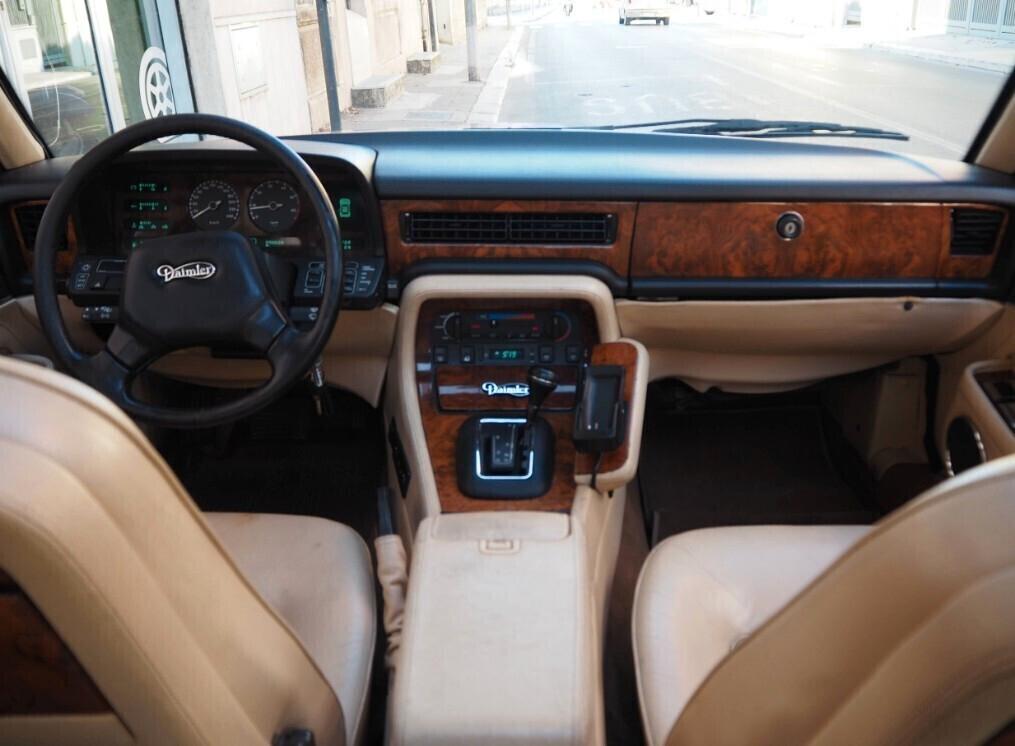 Jaguar XJ40 3.6