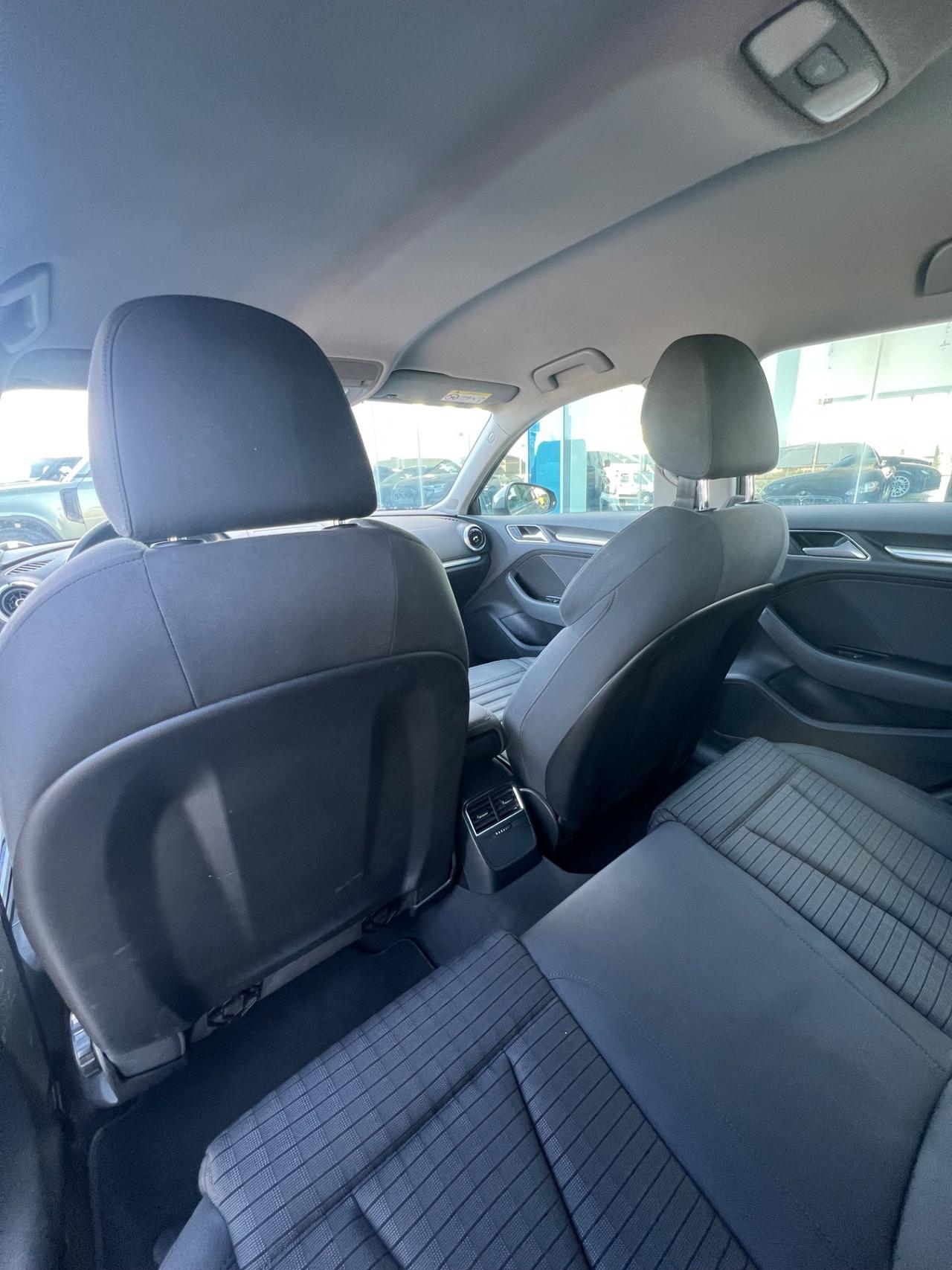 Audi A3 Sportback 30 1.6 tdi Sport 116cv s-tronic