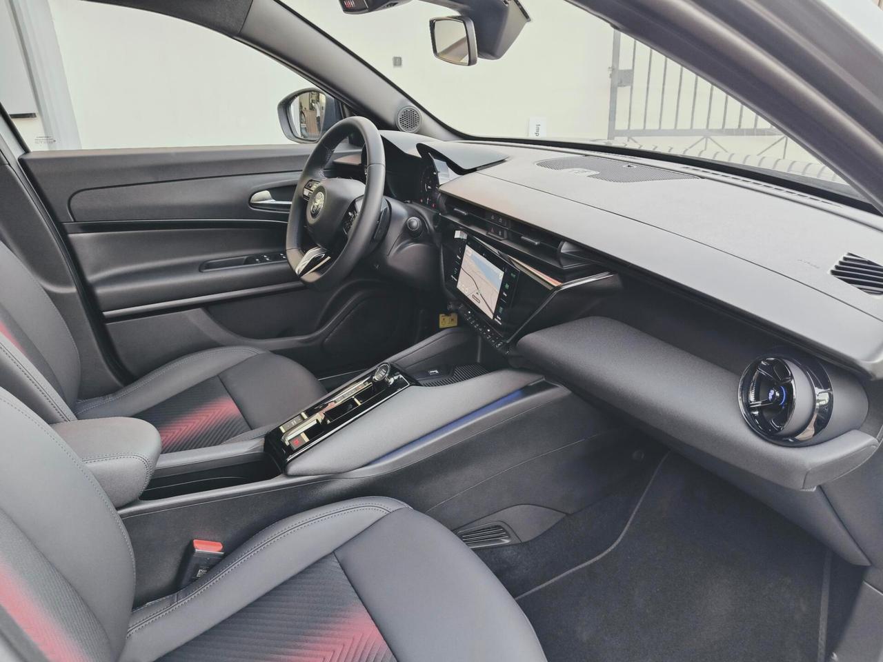 Alfa Romeo Junior 1.2 136 CV Hybrid Speciale KM.ZERO