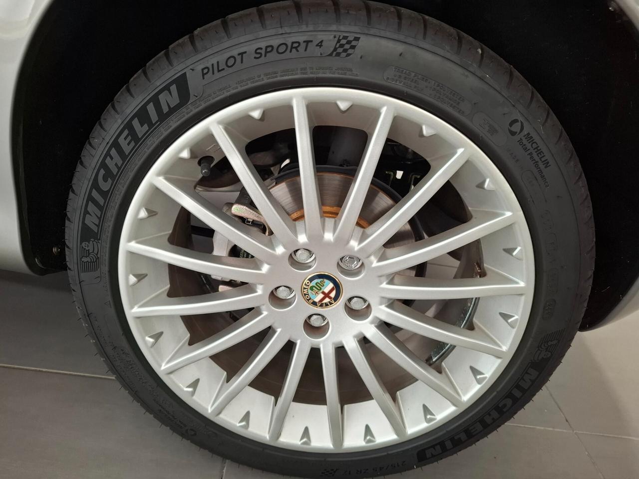 Alfa Romeo 147 1.9 JTD (120) 3 porte Exclusive