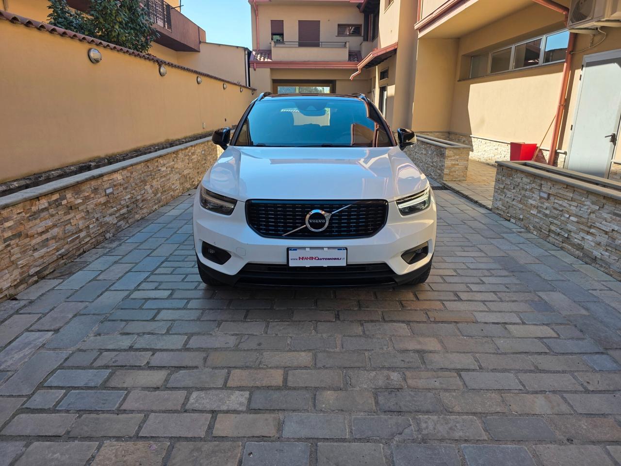 Volvo XC40 D3 Geartronic R-design