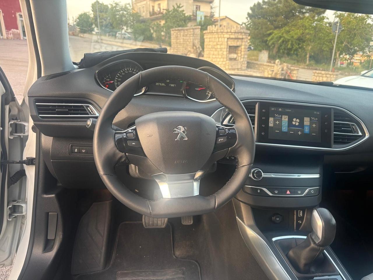 Peugeot 308 BlueHDi 120 S&S EAT6 SW GT Line
