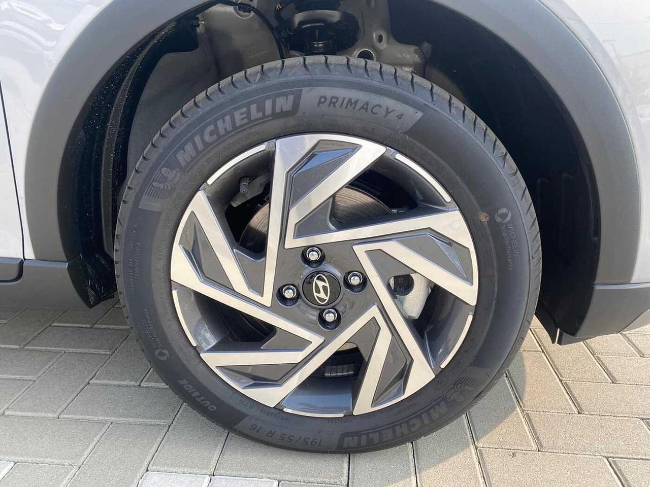 Hyundai BAYON 1.2 MPI MT XLine