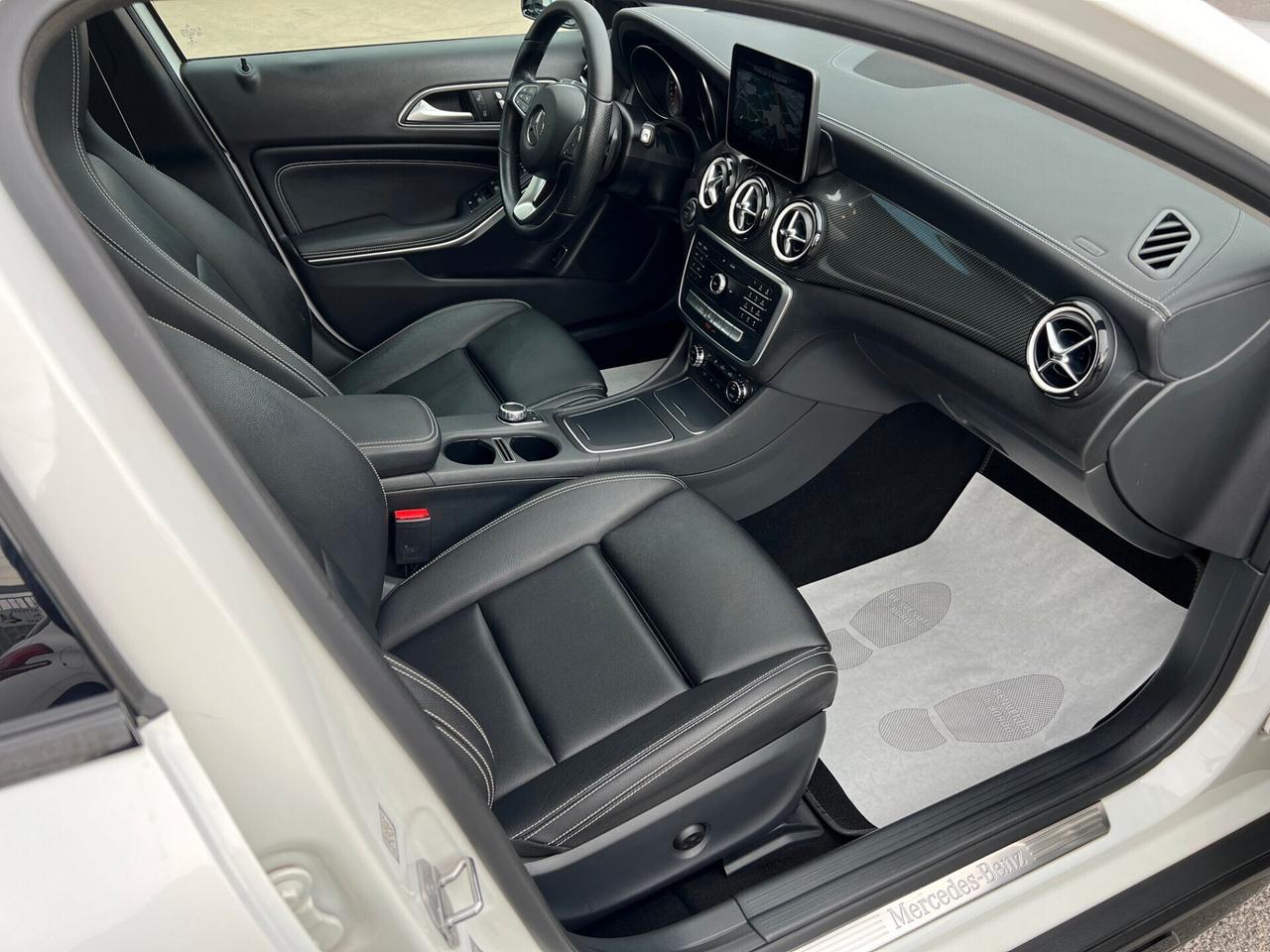 Mercedes-benz GLA 200 d Automatic Premium Night Edition