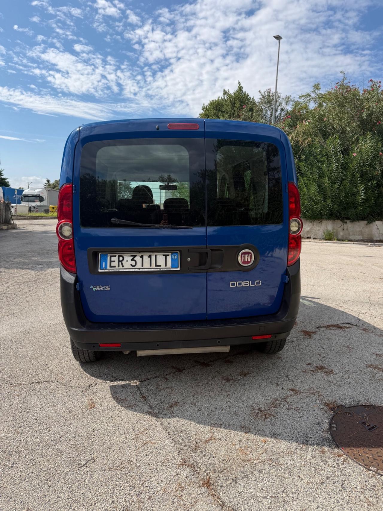 Fiat Doblò 1.4 T-Jet 16V Natural Power 7 posti