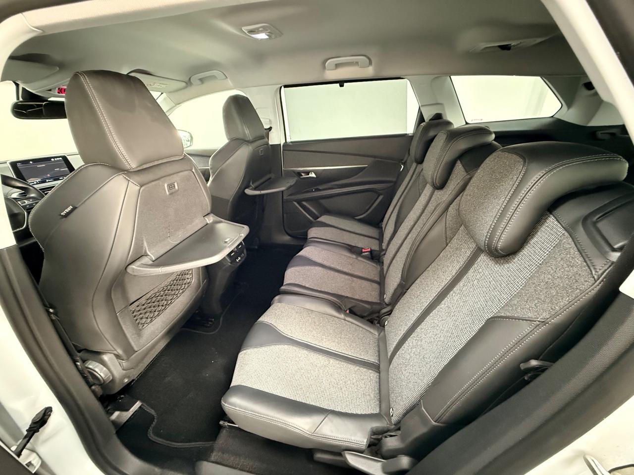 Peugeot 5008 1.6 BHDi 120 CV Neopatentati Allure 04/2018 Euro 6B