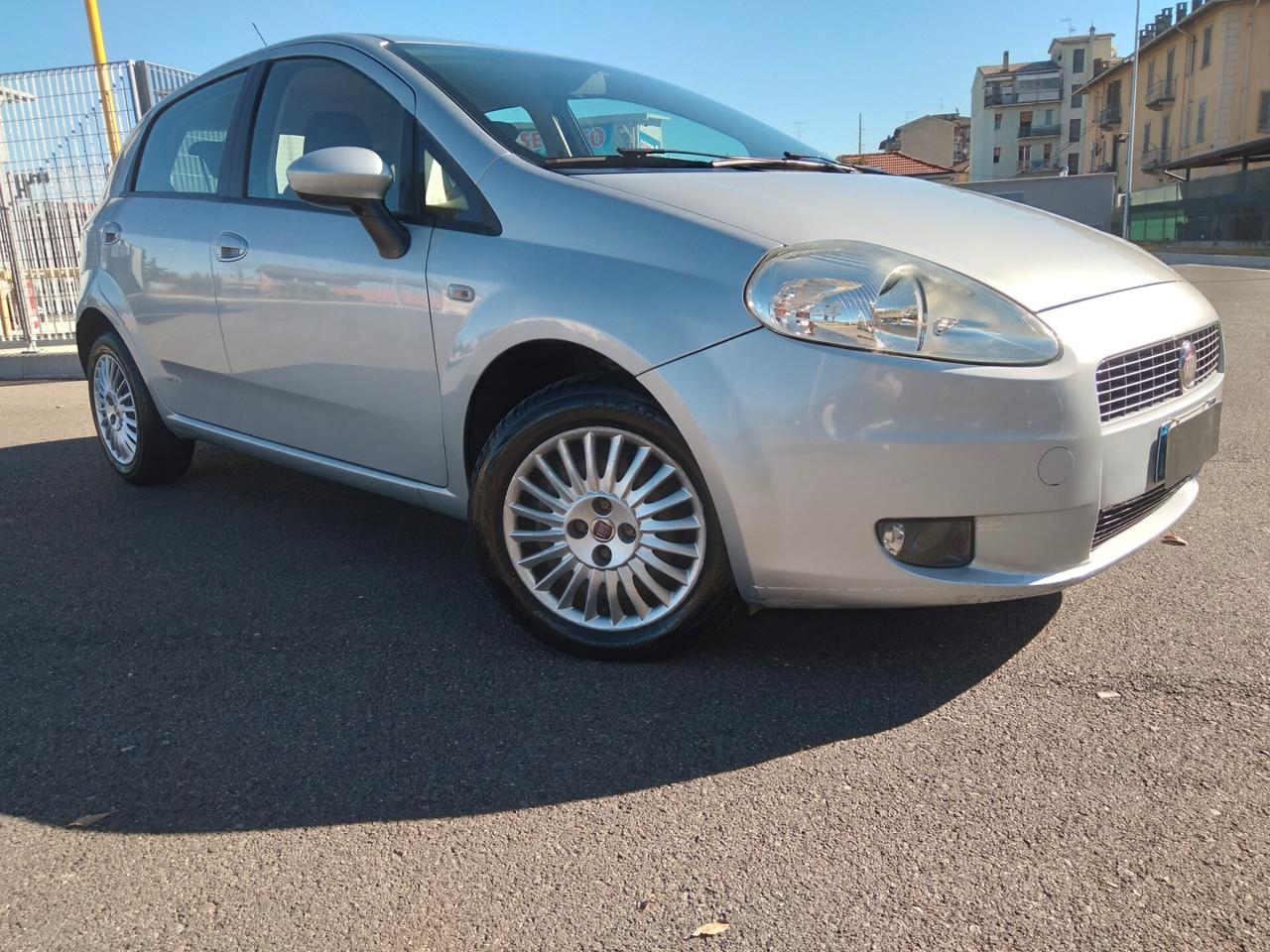 Fiat Grande Punto 1.4 77cv 5 porte Dynamic x neopatentati