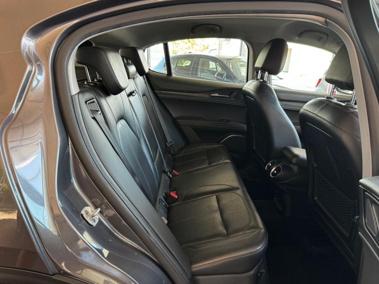 Alfa Romeo Stelvio 2.2 Turbodiesel 180 CV AT8 Q4 Executive