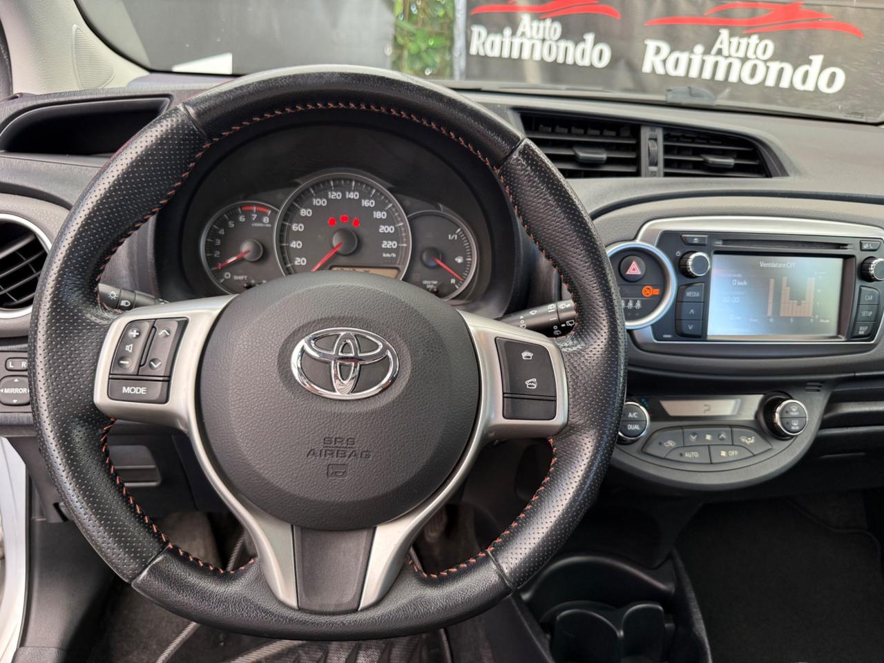 Toyota Yaris 1.3 5 porte