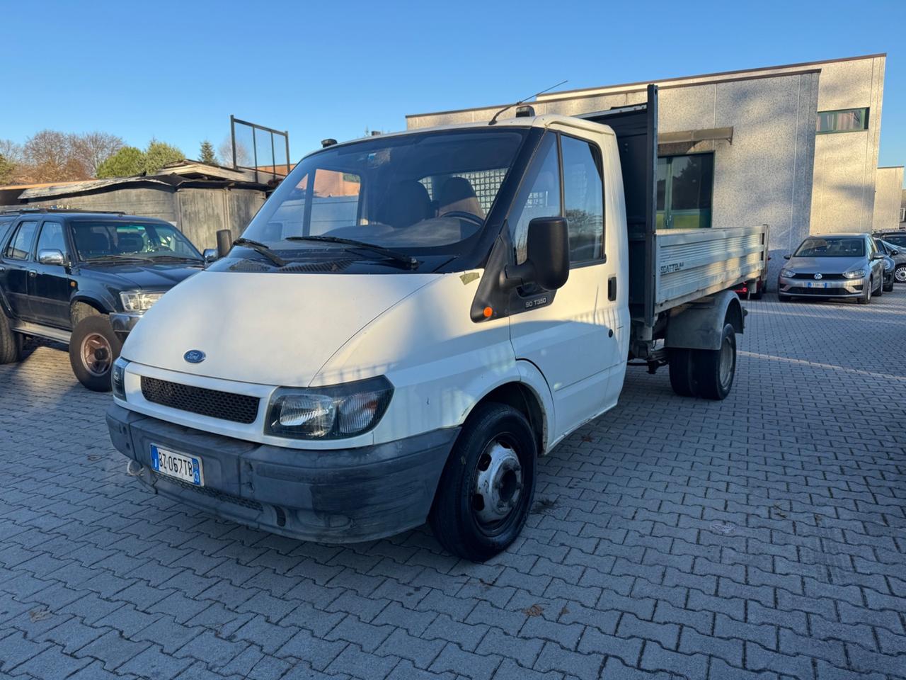 Ford Transit/Tourneo/Bus Transit 330 2.4 TD/90 RIBALTABILE TRE LATERALI