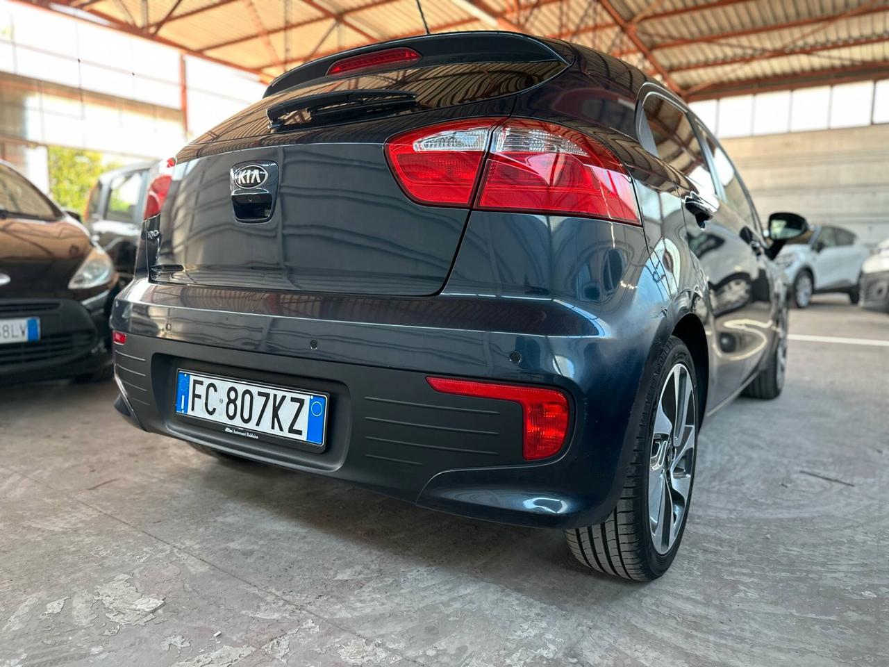 Kia Rio 1.2 CVVT 5p. Cool