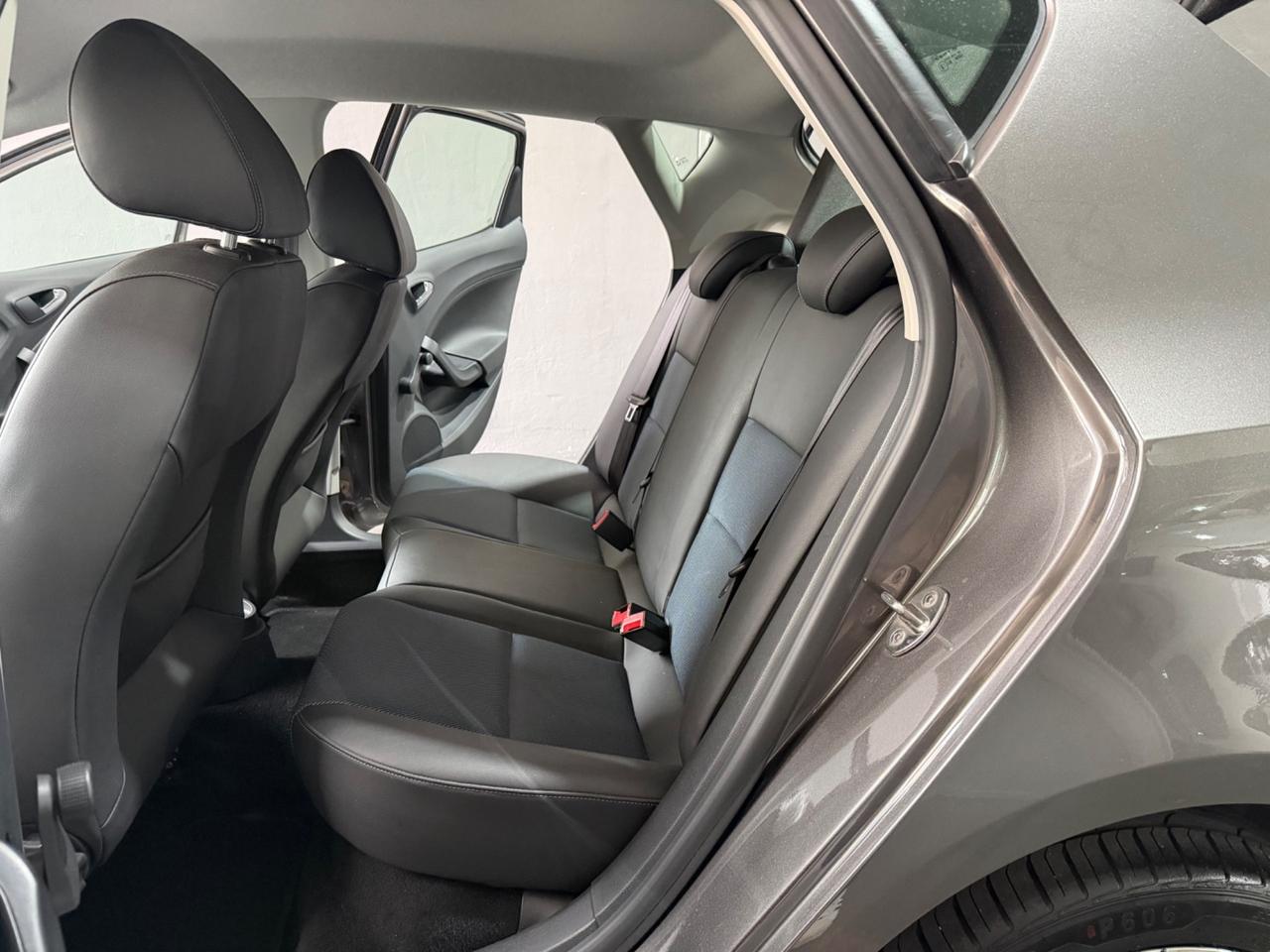SEAT IBIZA 1.0 75 CV 5P. CONNECT GREY