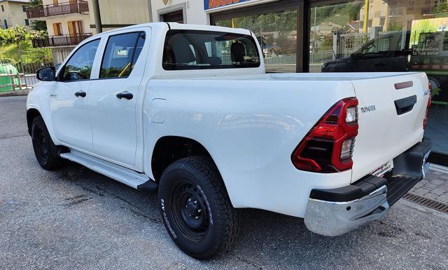 TOYOTA Hilux Pick-Up 2.4 D 4WD autocarro