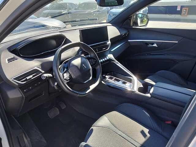 Peugeot 3008 Hybrid 180 e-EAT8 Active Pack