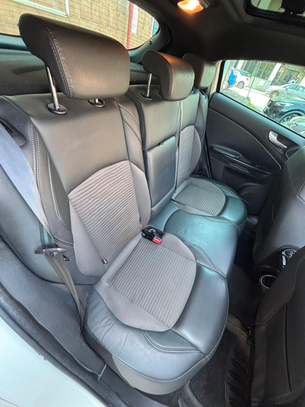 Alfa Romeo Giulietta 1.6 JTDm-2 105 CV Exclusive