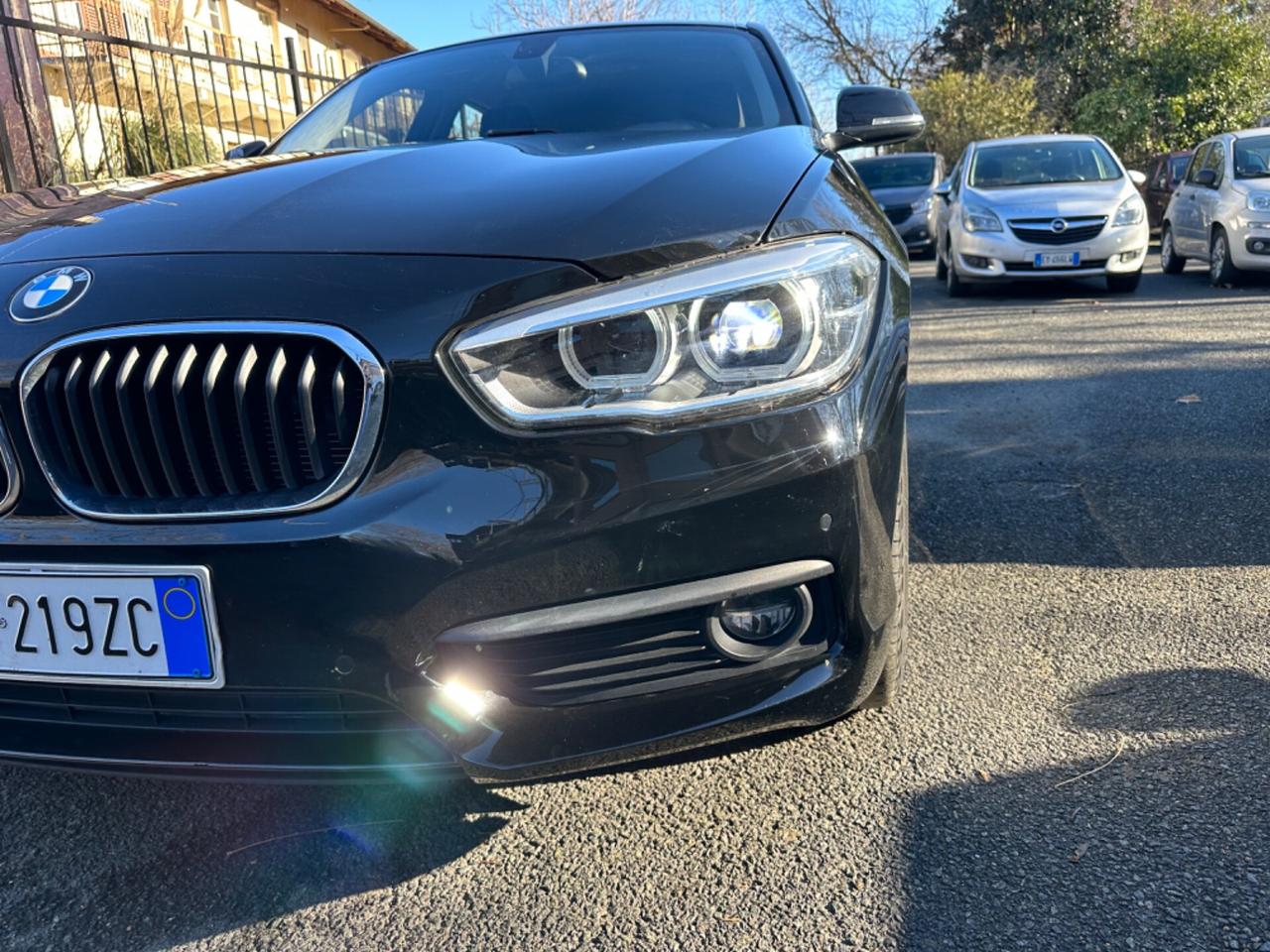 Bmw 116 116d 5p. Urban