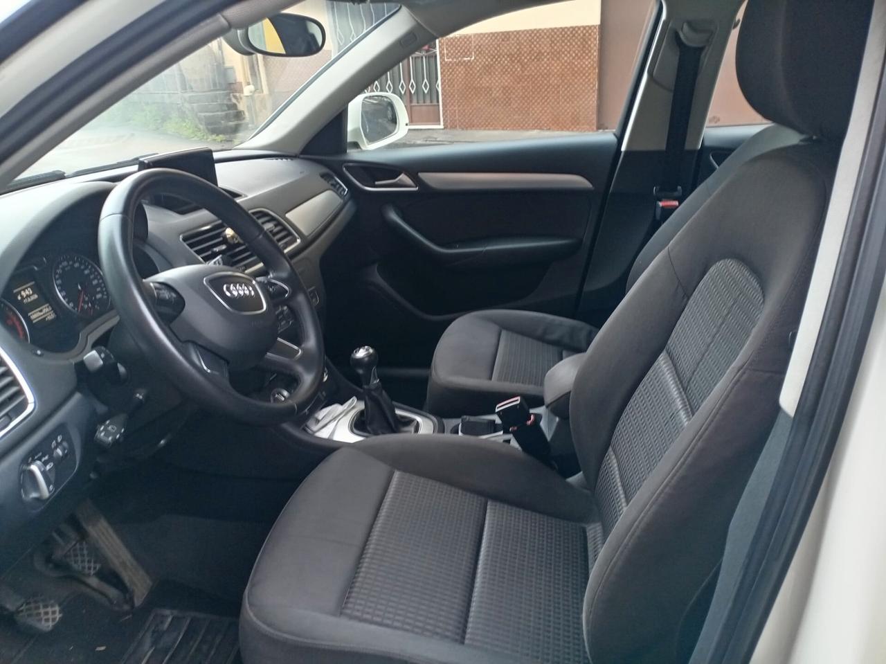 Audi Q3 2.0 TDI Business