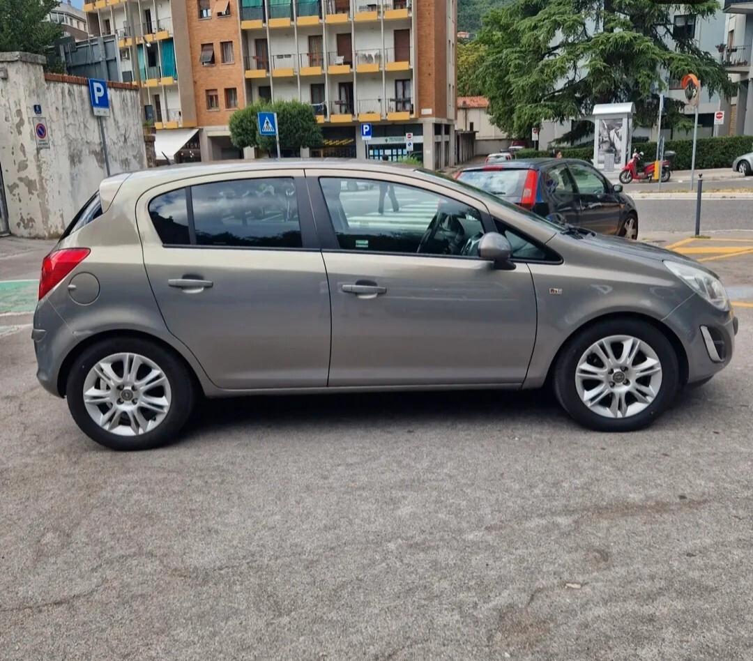 Opel Corsa 1.2 5P 85Cv - Garanzia 12 Mesi