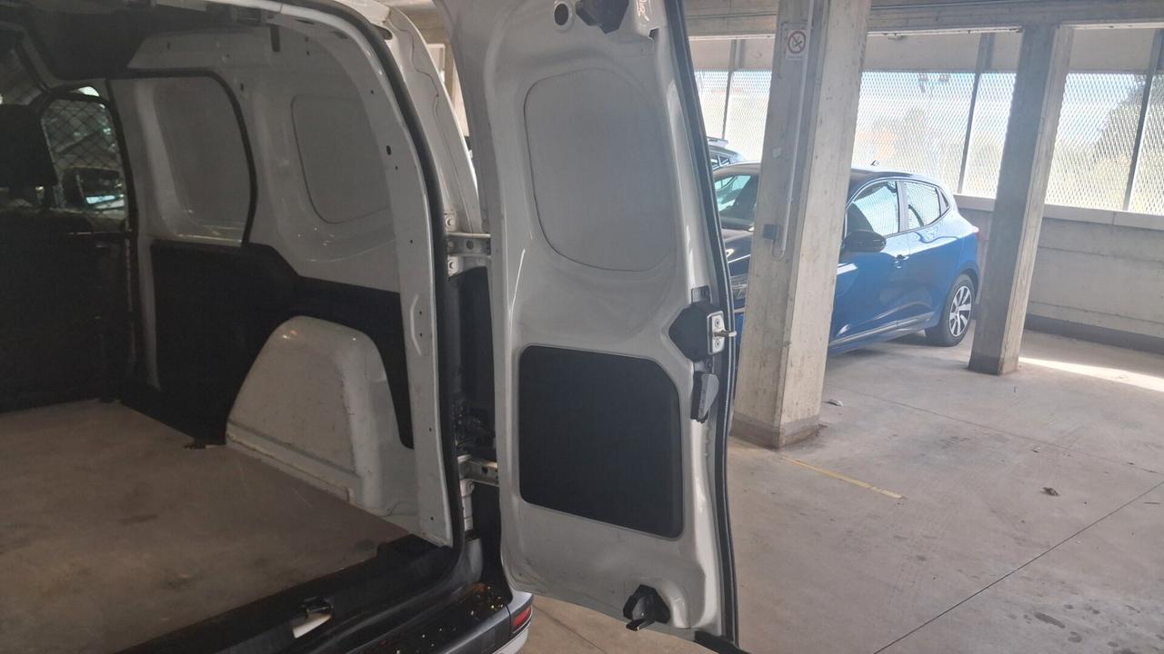 Renault Kangoo 1.3 TCe 100CV Authentic