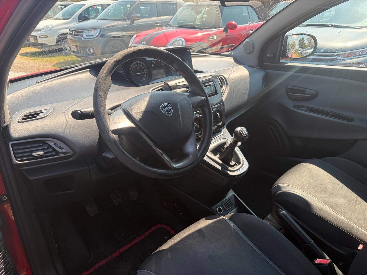 LANCIA YPSILON 1.2 66.000 KM ANNO 2016 GARANTITA