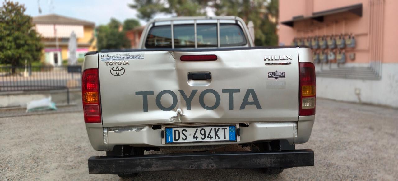Toyota Hilux 2.5 D-4D 4WD Extra Cab PICK UP