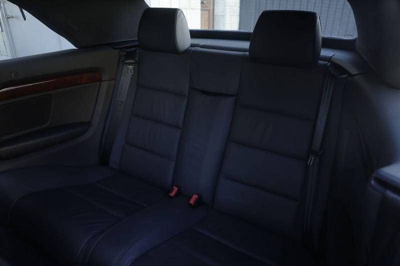 Audi A4 A4 Cabrio 2.5 V6 tdi 163cv multitronic 120KW ANNO 2005