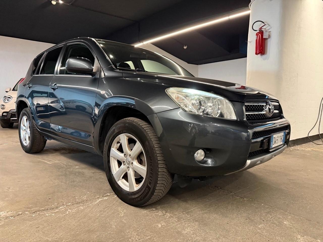 Toyota RAV 4 Crossover 2.0 Sol 4x4
