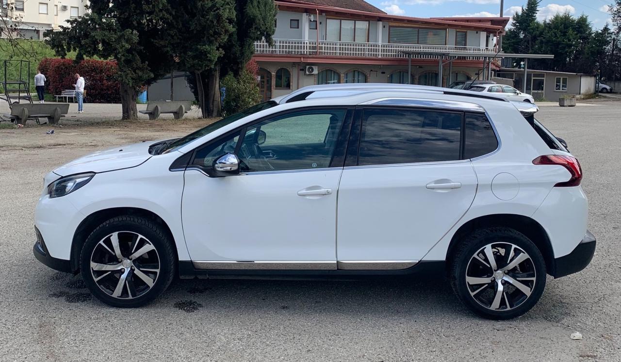 Peugeot 2008 BlueHDi 120 S&S Black Matt