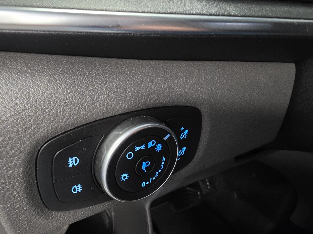 Ford Tourneo Custom 310 2.0 TDCi 170CV PL Titanium