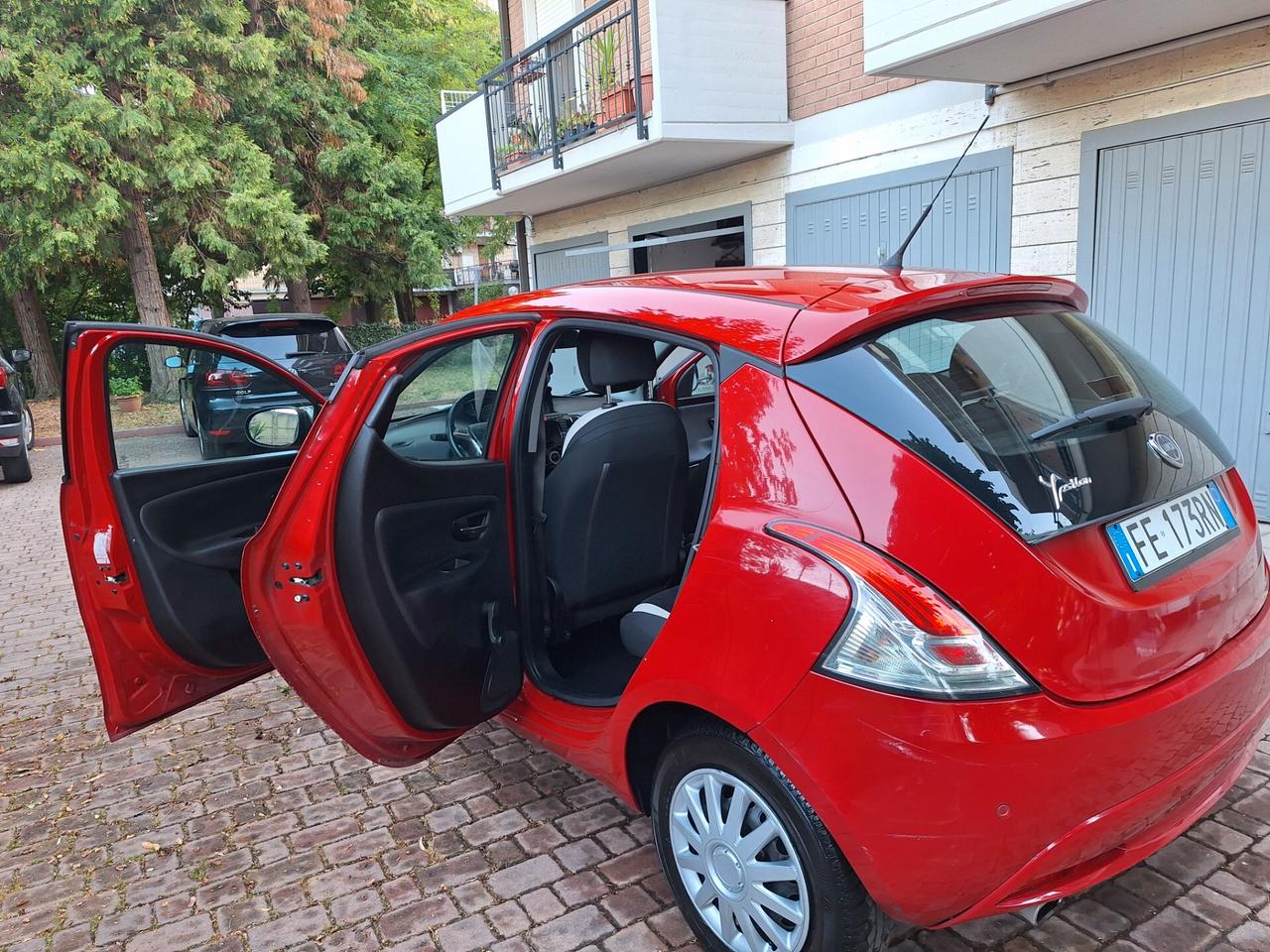 Lancia Ypsilon 1.3 MJT 16V 95 CV 5 porte S&S . Motore da revisione