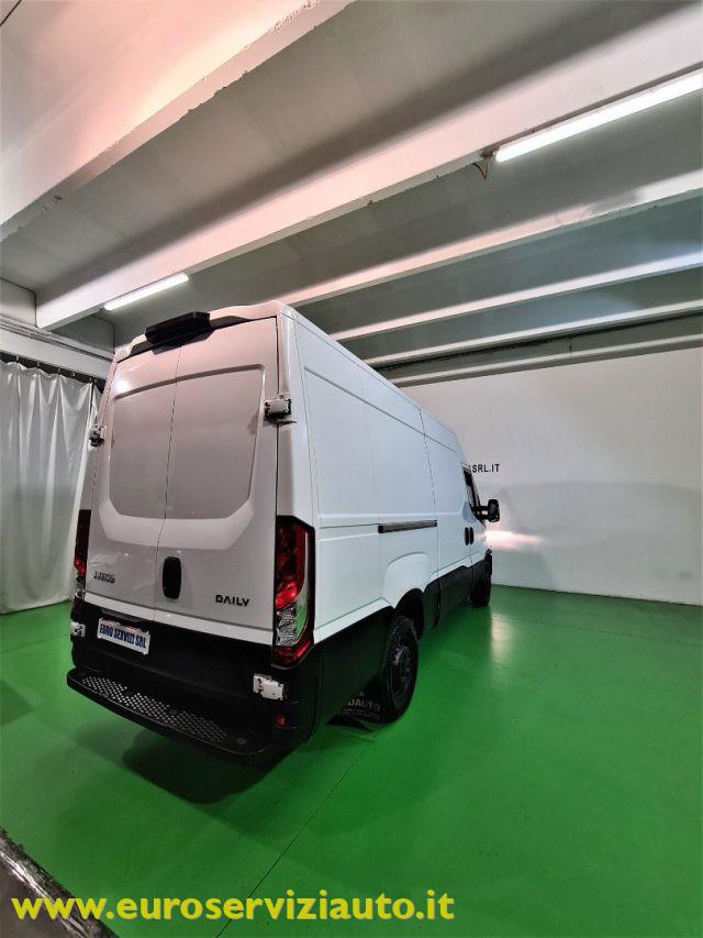 IVECO Daily Daily 2.3 disel HKa 35 S V Randstand 3520 L