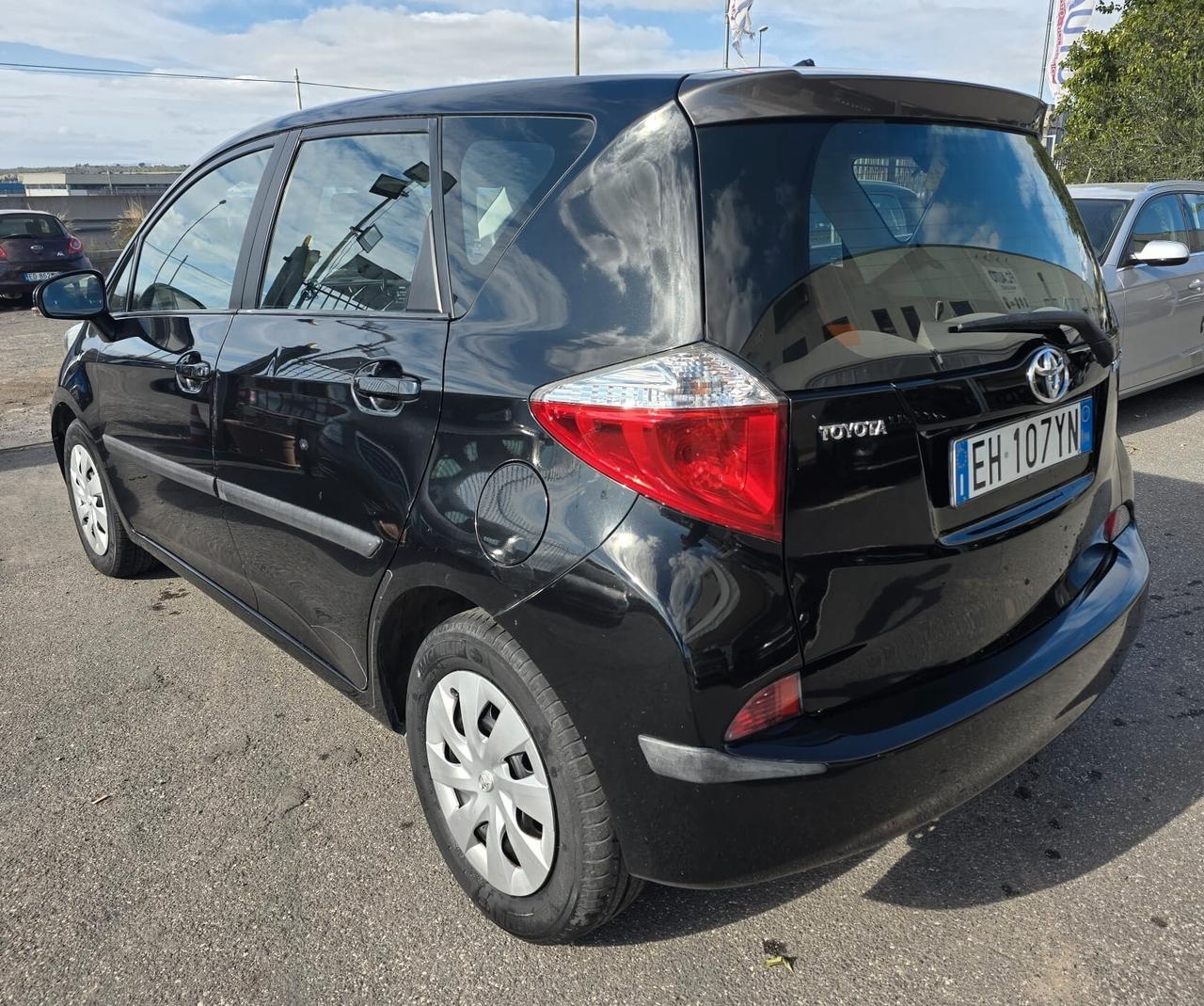 Toyota Verso-S 1.4D MT