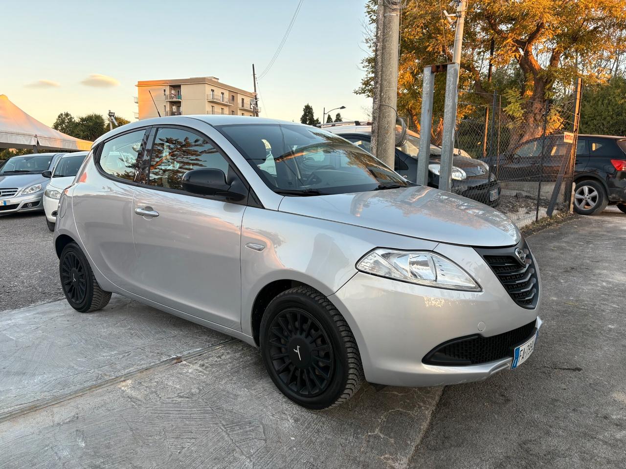 Lancia Ypsilon 1.2 69 CV 5 porte Opening Edition