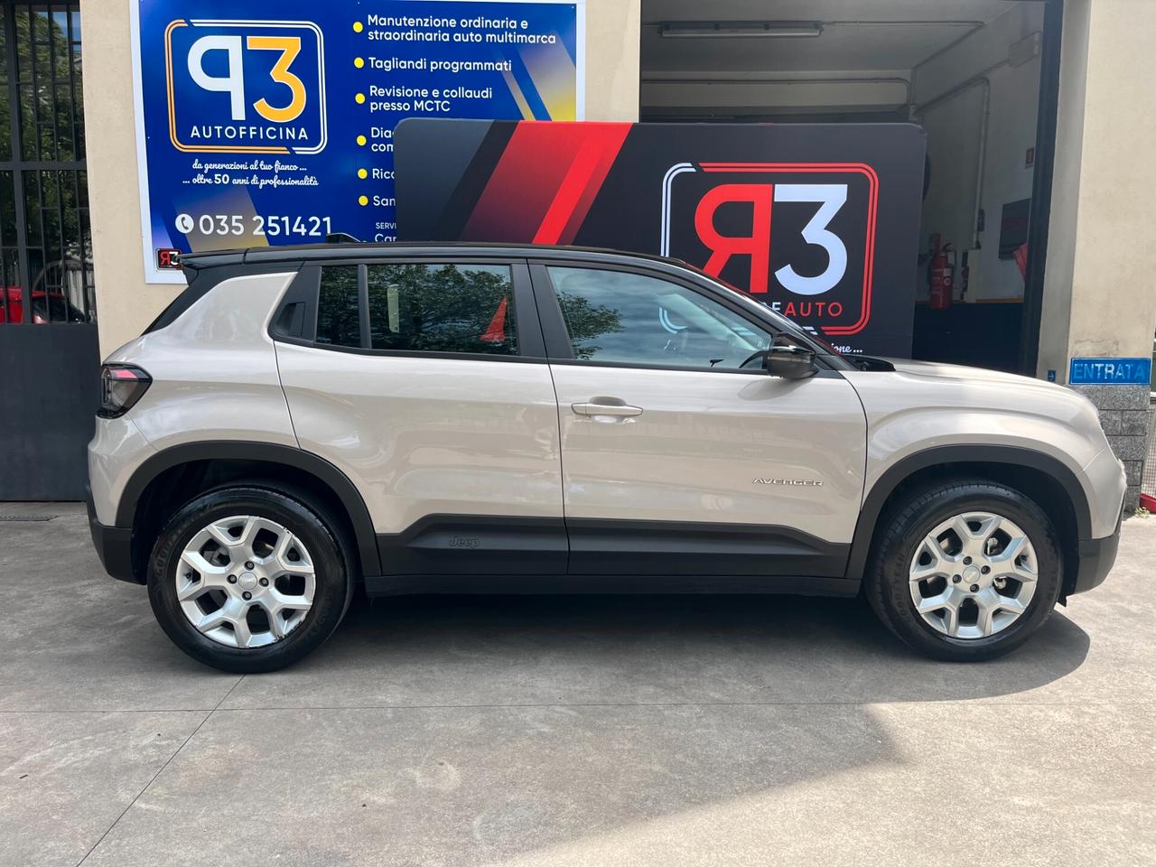 JEEP AVENGER 1.2 100CV ALTITUDE - UNICO PROPRIETARIO - NESSUN VINCOLO FINANZIARIO - IVA ESPOSTA AL 100% INCLUSA NEL PREZZO