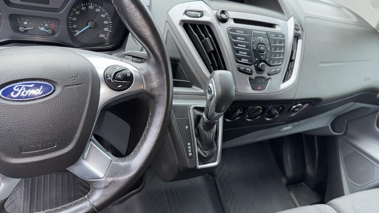Ford Tourneo Custom Cambio automatico