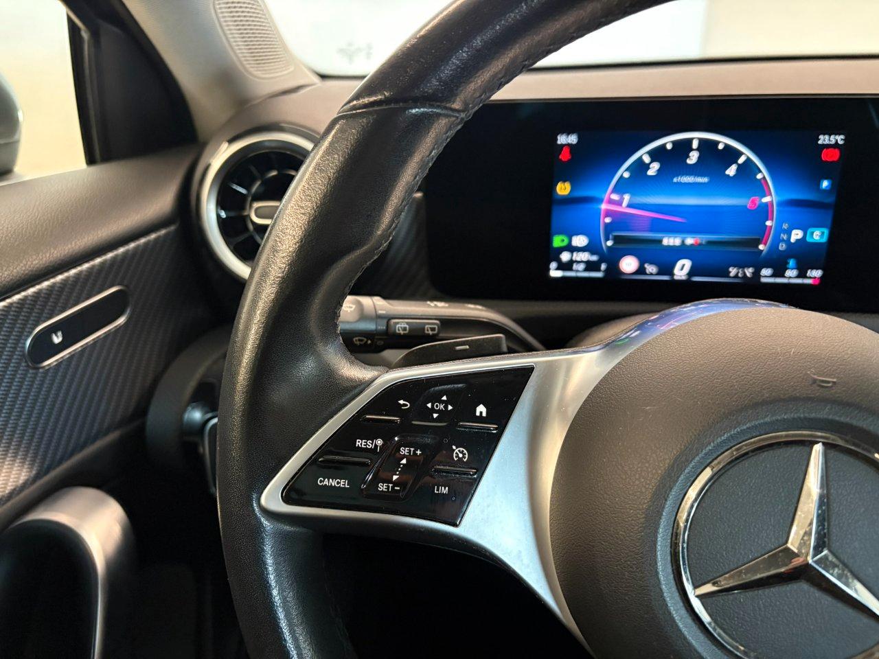 Mercedes A 180 D Sport 8G-DCT