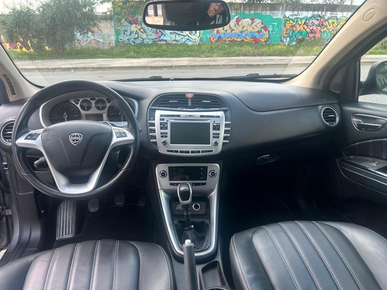 Lancia Delta 1.6 MJT DPF Gold