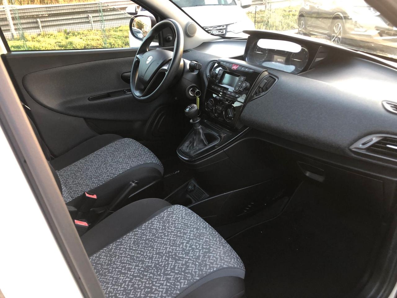 Lancia Ypsilon 1.2 69 CV 5 porte GPL Ecochic Elefantino Blu PROMO FINANZIAMENTO