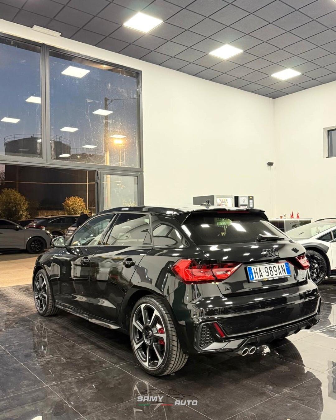 Audi A1 SPB 40 TFSI S tronic Identity Black