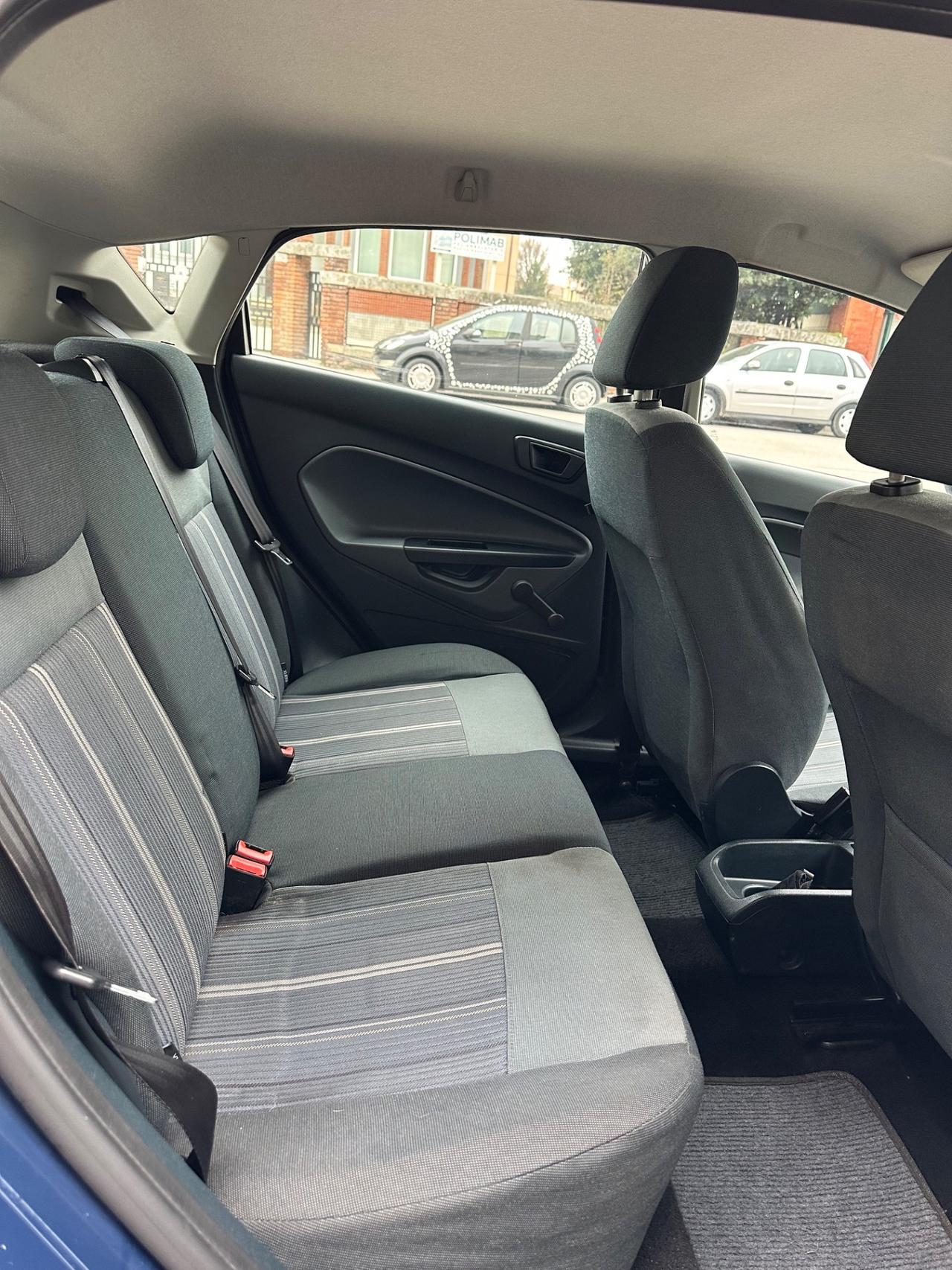 Ford Fiesta 1.4 5 porte GPL Titanium