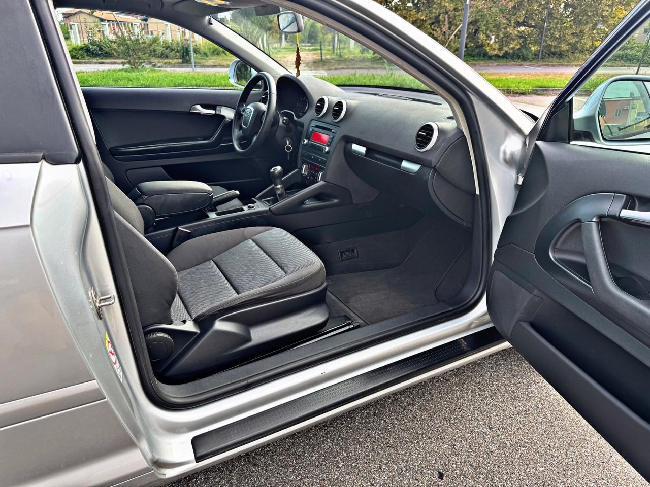 Audi A3 1.6 TDI 105 CV CR Attraction