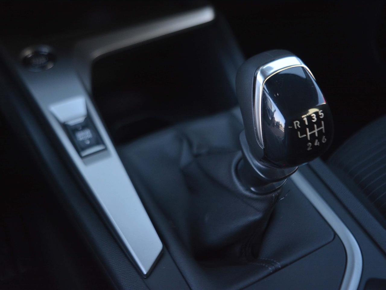 Peugeot 308 sw 1.2 puretech turbo active pack s&s