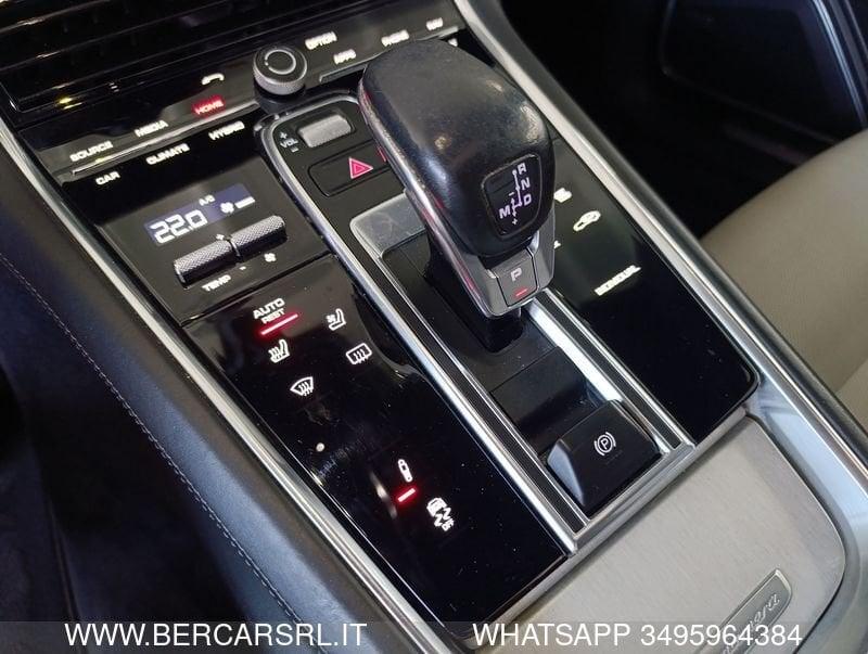 Porsche Panamera Panamera 2.9 4 E-Hybrid*TETTO*SPORT CHRONO*SEDILI RISCALDATI + VENTILATI*TELECAMERA*4 RUOTE STERZANT